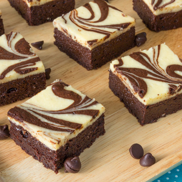 12 Rezepte für saftige Low Carb Schoko-Rührkuchen
