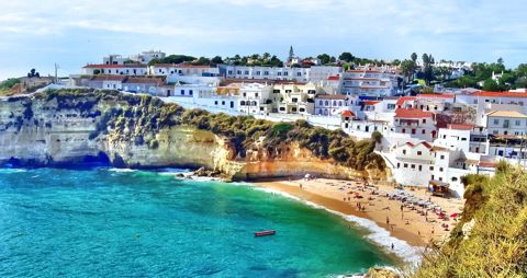 Reiseziele im Sommer - Algarve Reiseziele im Sommer - Algarve