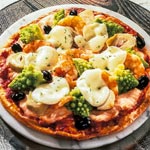 zum Pizza-Rezept - Pizza mit Lachs