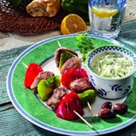 weiter zu - Souvlaki Rezept mit Tsatsiki