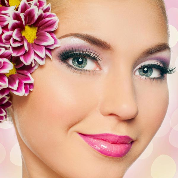 Perfektes Augen-Make-up in Lila | Grüne Augen schminken - Schminkanleitung