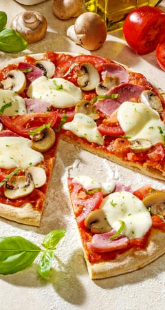 Pizza Rezept für Pizza mit Schinken und Pilzen