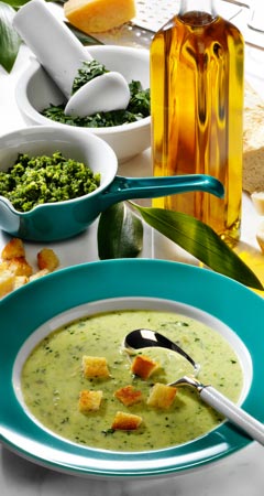 Rahmsuppe mit Bärlauchpesto Rezept