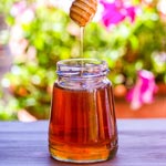 weiter zu - Was ist Manuka Honig?