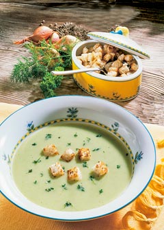 Buttermilch-Diät - 3. Tag: Mittagessen - Leichte Kräutersuppe mit Joghurt