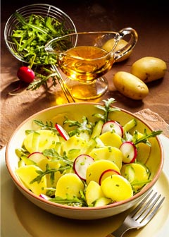 Gesunde vegetarische Diät - Abendessen: Kartoffelsalat mit Rucola