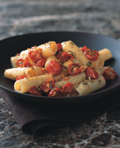 Italienische Rezepte: Rigatoni mit gegrillten Kirschtomaten