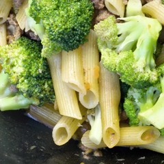 Gesund Kochen: Hackfleisch-Gemüse-Nudel-Topf