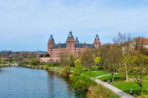 Reiseziele für Urlaub in Unterfranken - Schloss Johannisburg in Aschaffenburg