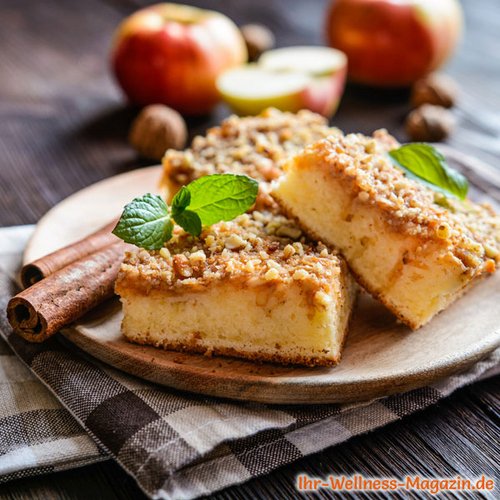 Saftiger Low Carb Apfel-Zimt-Streuselkuchen