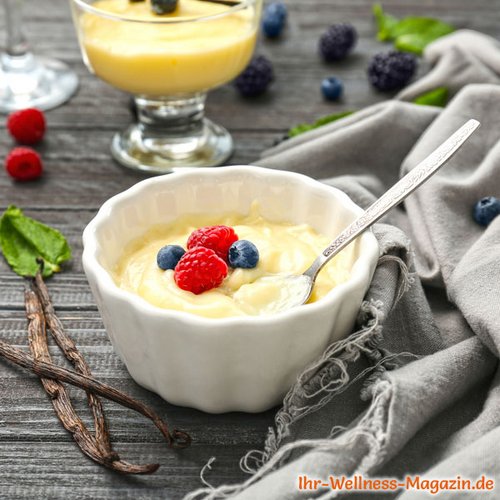 Low Carb Vanillepudding mit Beeren