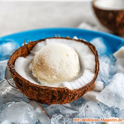 Low Carb Kokos-Vanille-Eis selber machen - gesundes Eis-Rezept