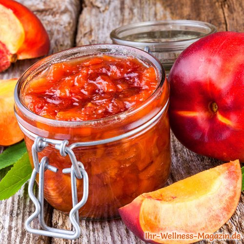 Low Carb Nektarinen-Marmelade - Fruchtaufstrich-Rezept ohne Zucker