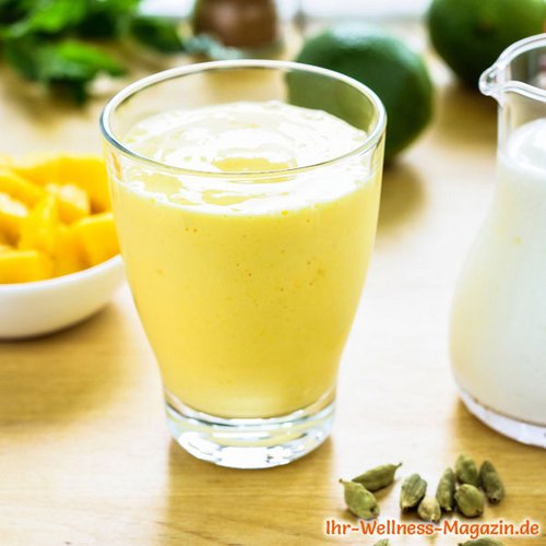 Cremiger Mango-Lassi-Eiweißshake