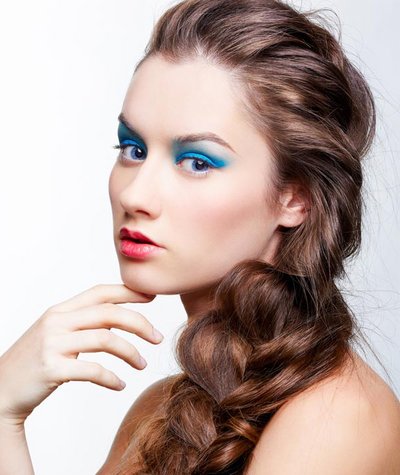 Blaue Augen schminken - Augen-Make-up in Türkis