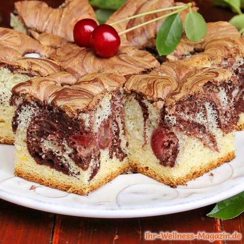 Low-Carb-Marmorkuchen mit Kirschen