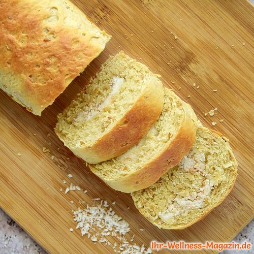 Eiweißbrot mit Kokosmehl und Hüttenkäse