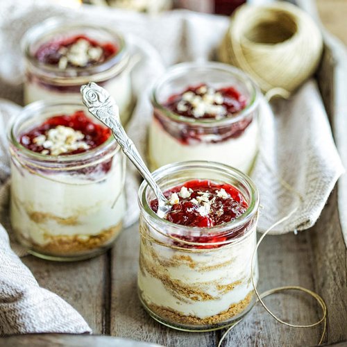 Low Carb Mini-Cheesecakes im Glas