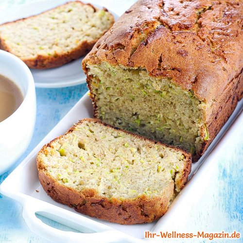 Eiweißbrot mit Quark und Zucchini