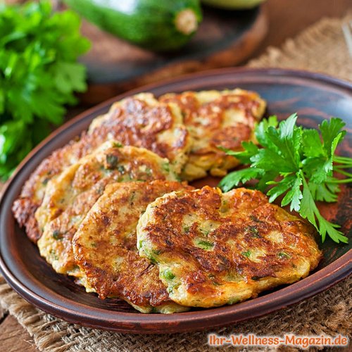 Low Carb Kräuter-Zucchini-Pancakes
