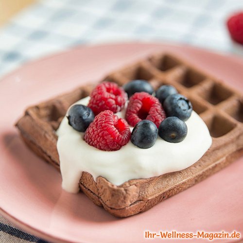 Protein-Schoko-Waffeln mit Vanillecreme