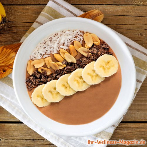 Low Carb Schoko-Erdnussbutter-Smoothie-Bowl