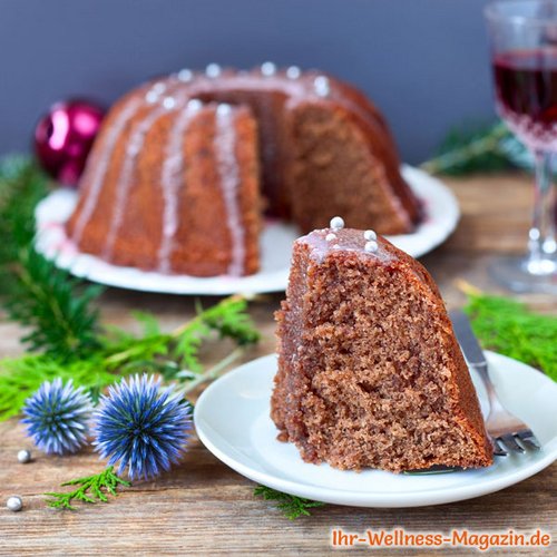 Weihnachtlicher Low-Carb-Nusskuchen