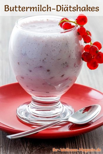 Buttermilch-Shake mit Johannisbeeren