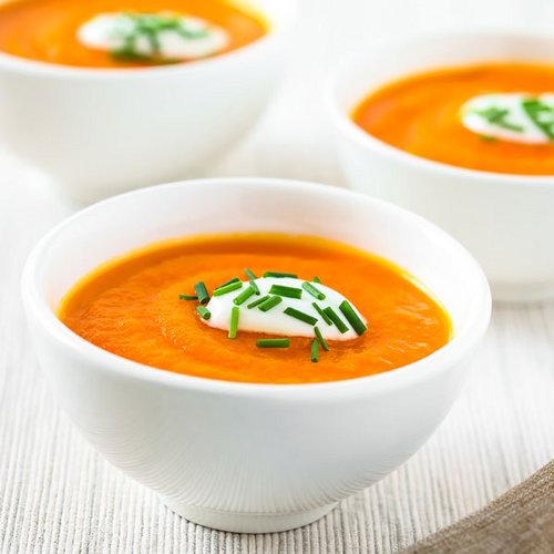 Einfache Low Carb Karottencremesuppe - gesundes, schnelles Rezept