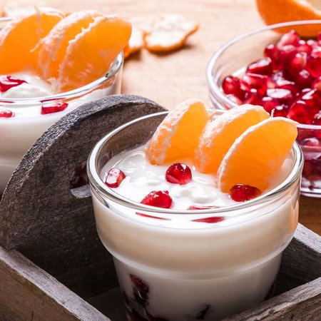 Schnelles Low Carb Joghurt-Dessert mit Früchten