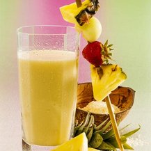Buttermilch-Shake mit Ananas