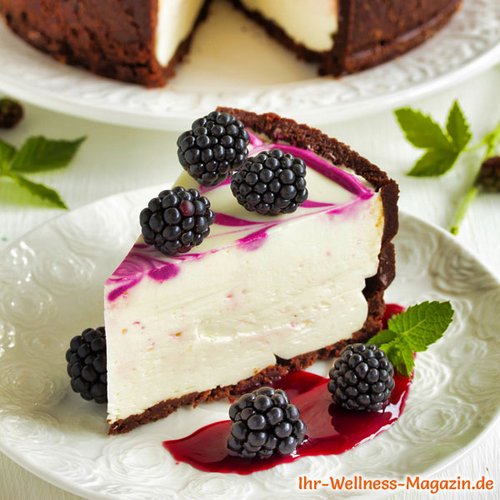 Low Carb Brombeer-Joghurt-Torte