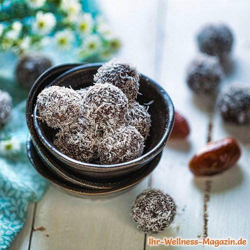 Dattel-Energy-Balls mit Kokos