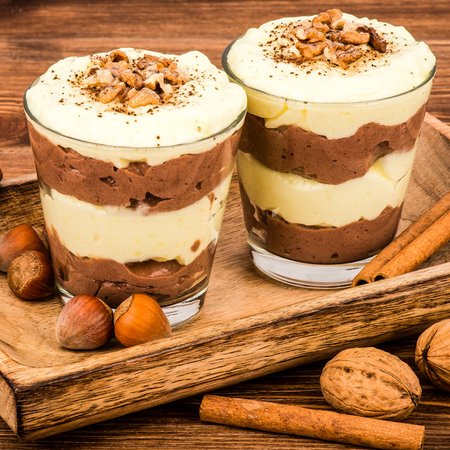 Cremiger Low Carb Vanille-Schoko-Pudding
