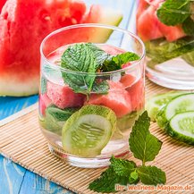 Gurken-Melonen-Minze-Wasser