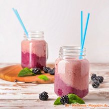 Brombeer-Proteinshake mit Joghurt