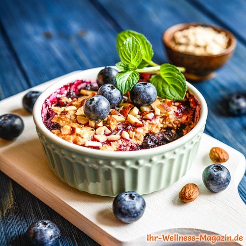 Low Carb Blaubeer-Mandel-Crumble