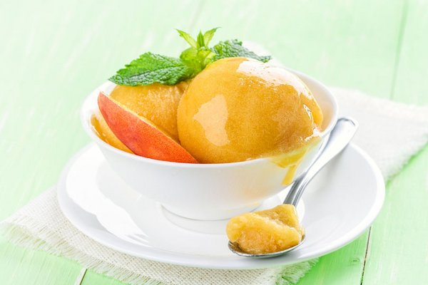 Low-Carb-Eis selber machen - Rezepte für kalorienarme, gesunde Eiscreme