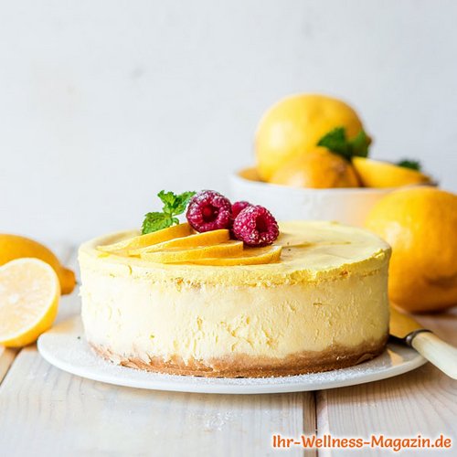 Low Carb Zitronen-Buttermilch-Joghurttorte