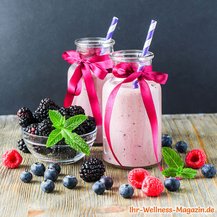 Cremiger Eiweißshake mit Beeren-Mix