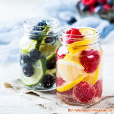 Infused Water - 40 Rezepte für Detox-Wasser zum Abnehmen