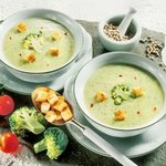 weiter zu - Brokkoli-Käse-Suppe
