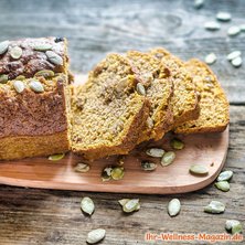 Eiweißbrot mit Kürbis und Quark