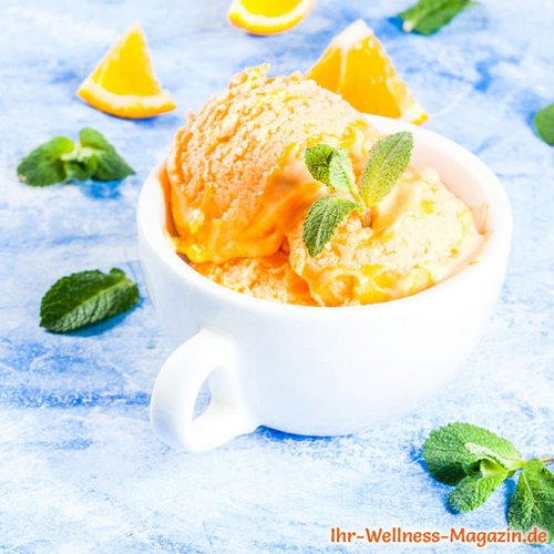 Cremiges Low Carb Orangen-Joghurt-Eis