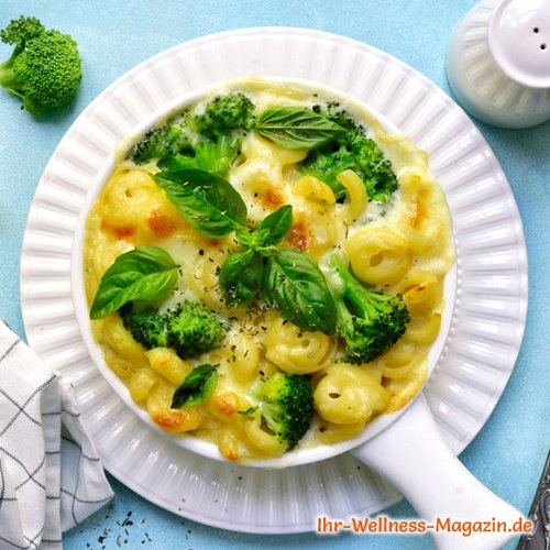 Low-Carb-Pasta-Auflauf mit Brokkoli und Käse