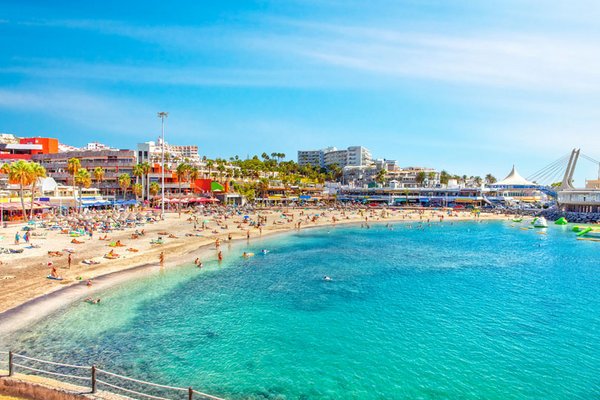 Playa Puerto Colon – ein Strand mitten im brodelnden Leben