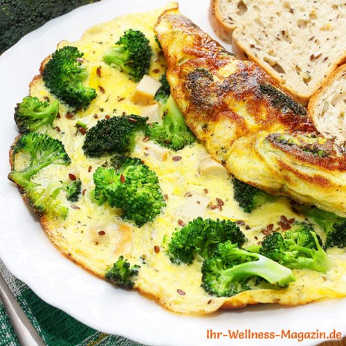 Low-Carb-Omelett mit Brokkoli und Käse 