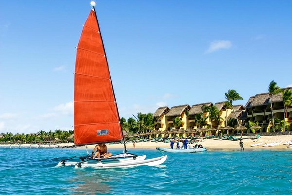 Belle Mare auf der Insel Mauritius: Mauritius Belle Mare – weiße Strände, Palmen und das Meer