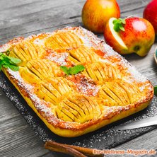 Einfacher versunkener Low Carb Apfelkuchen