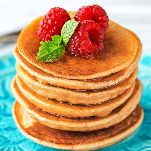 Low Carb Buttermilch-Pancakes mit Himbeeren